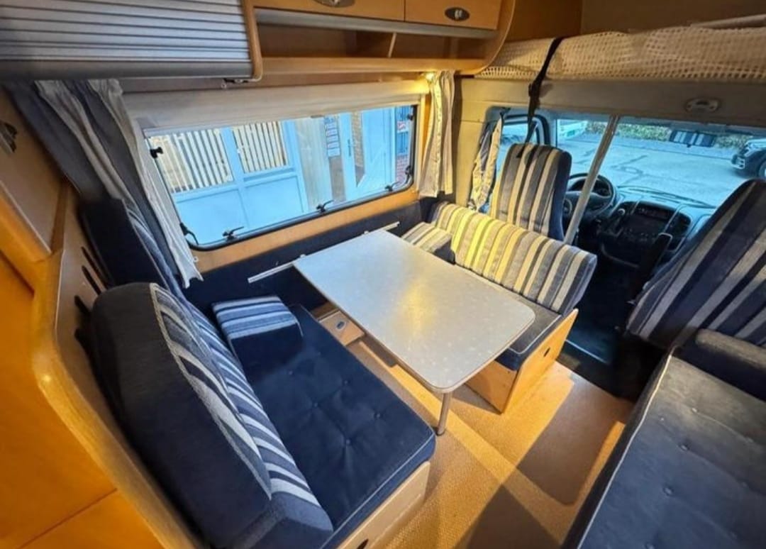Autocaravana vista trasera